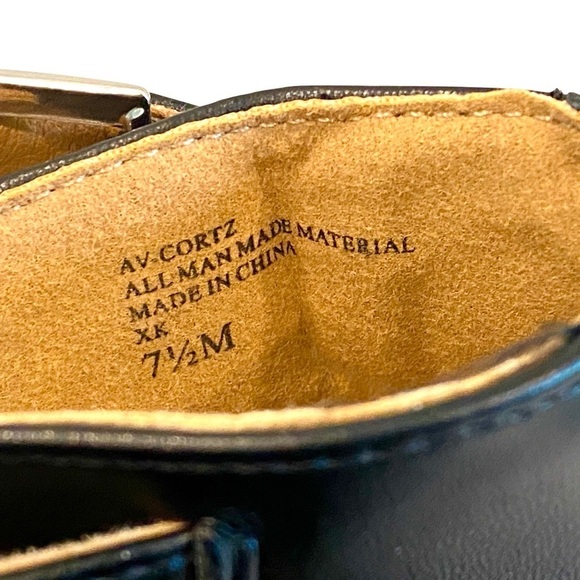 LIKE NEW — Adrienne Vittadini Cortz Wedge Platform Sandals T-strap Ankle Sz 7.5 - Picture 10 of 13